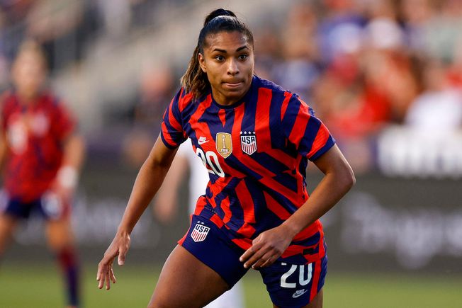 USWNT star Naomi Girma hits back at criticism over not singing the